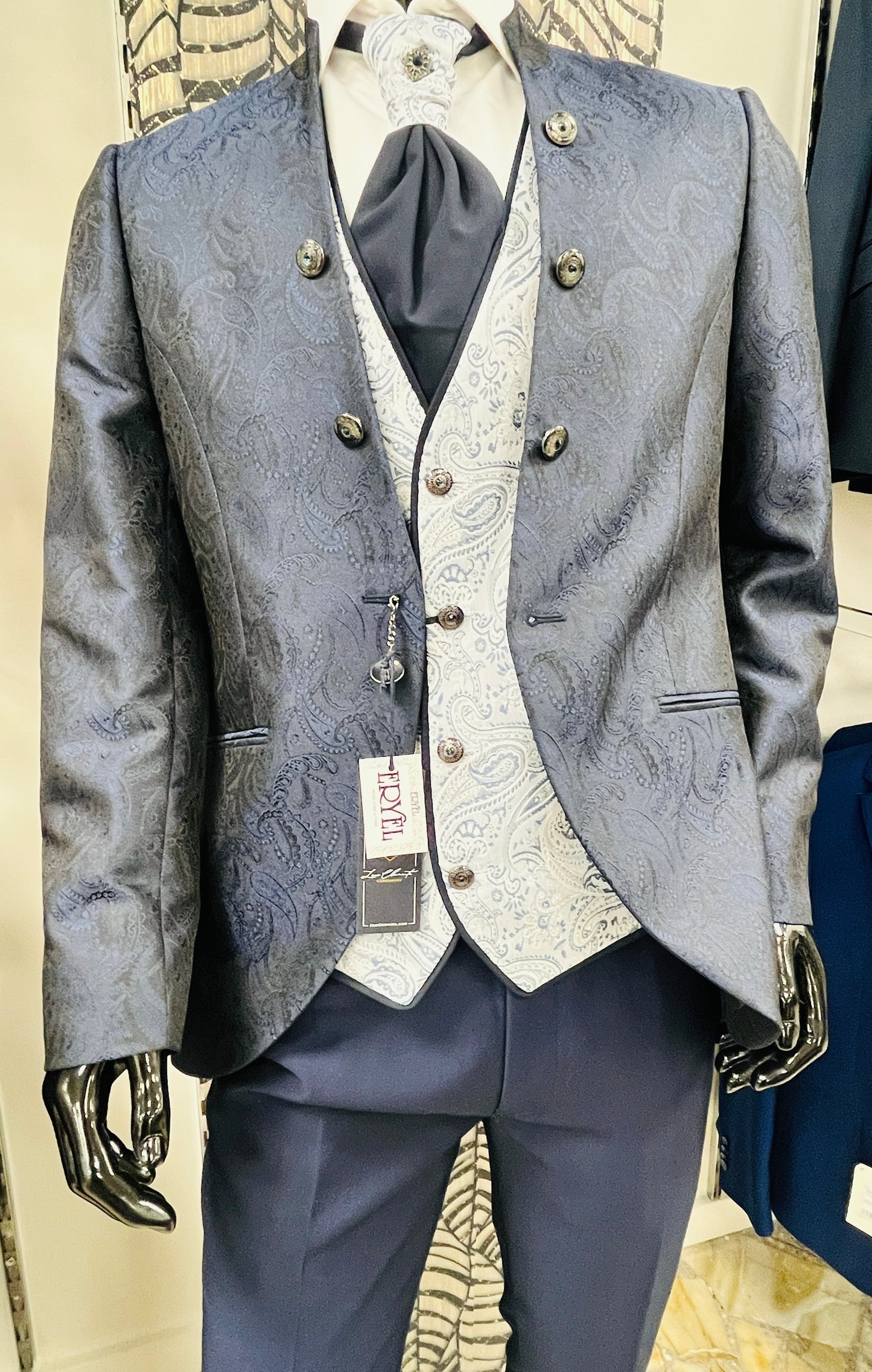 Traje Hombre azul marino