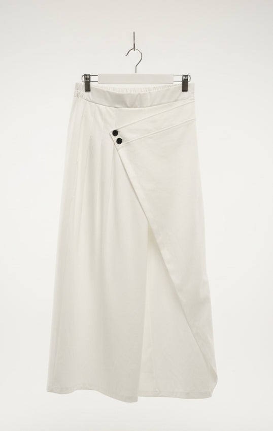 Pantalón cruzado 2 botones Novedad