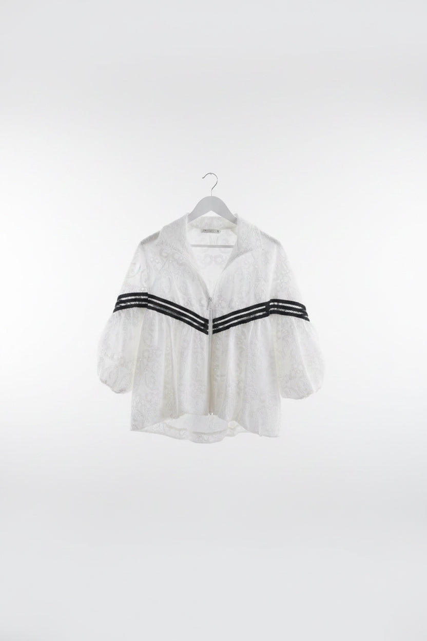 Chaqueta bordada