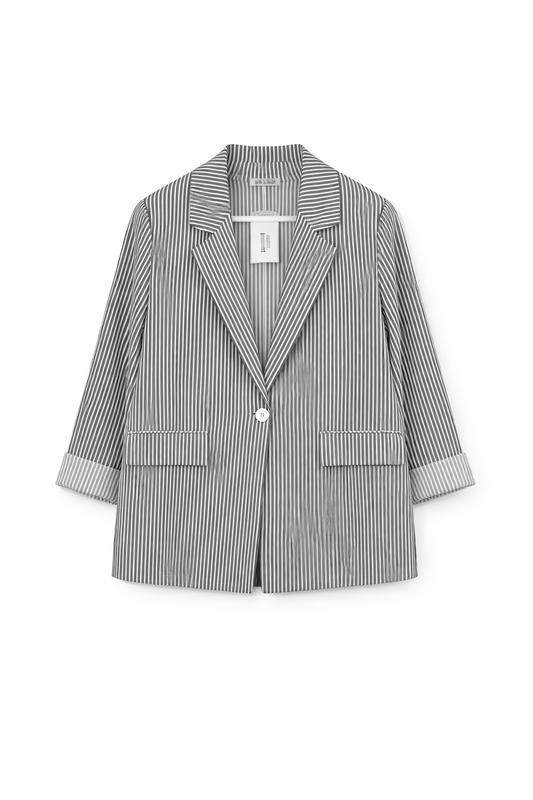 Blazer de rayas grises. Novedad